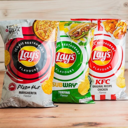 Lay's Pizza Hut Margherita chipsy s príchuťou Pizza Cheese 150g z USA