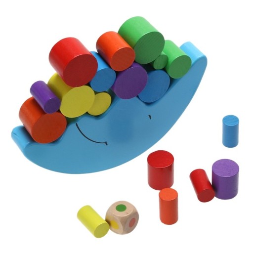 Montessori arkádová hra, puzzle vyvažujúce drevené kocky, mesiac