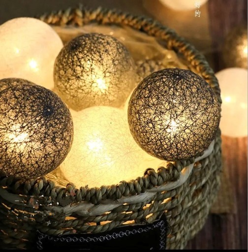 Bavlnené guličky 20 LED 4cm - Svetlá loptičky na batérie šedé 3 metre