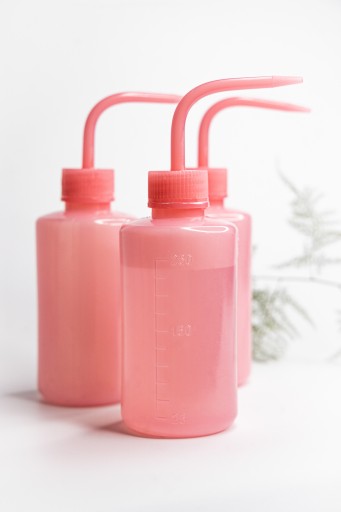 FĽAŠA S SPREJOM NA UMÝVANIE RIAS 250 ml RUŽOVÁ