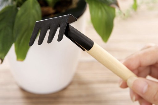 Sada črepníkového záhradníckeho náradia pre domácu záhradu MINI 3v1 hrable