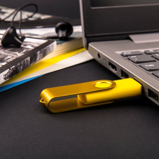VIANOČNÝ DARČEK PENDRIVE