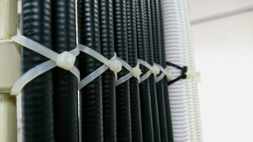 Sťahovacie pásky 4,8 x 370 mm Sťahovacie pásky 100 ks.