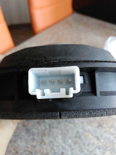 REPRODUKTOROVÝ ADAPTÉR FORD MONDEO MK4 07-14 predný/zadný
