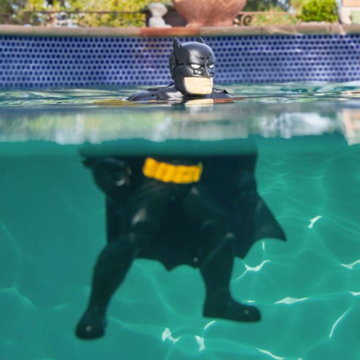 BATMAN PLÁVAJÚCA POSTAVKA 21 CM PRE VODNÉ ZÁBAVKY V BAZÉNE