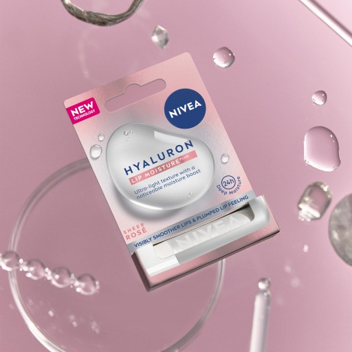 NIVEA HYALURON MOISTURE PLUS Ochranný balzam na pery 5,2g