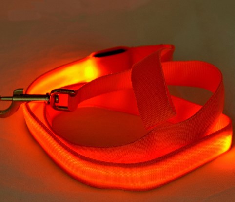 LED USB vodítko pre psa, ČERVENÉ, 120 cm