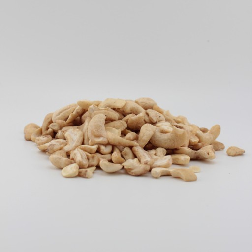 Polovičky kešu orieškov 500g BioFruit