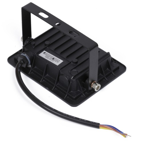 HALOGÉNOVÁ LED 20W SVETLOMETOVÁ LAMPA IP66 1900lm VÝKONNÁ VODEODOLNÁ PREMIUM