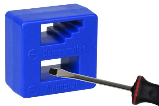 Magnetizér-demagnetizér bitov, skrutkovačov a skrutiek