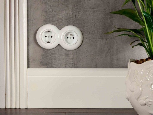 LOFT RETRO VINTAGE ZÁSUVKA 230V SCHUKO WHITE JLM