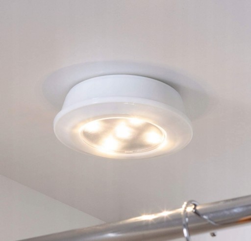 SAMOLEPIACA DOTYKOVÁ BATÉRIOVÁ LED LAMPA