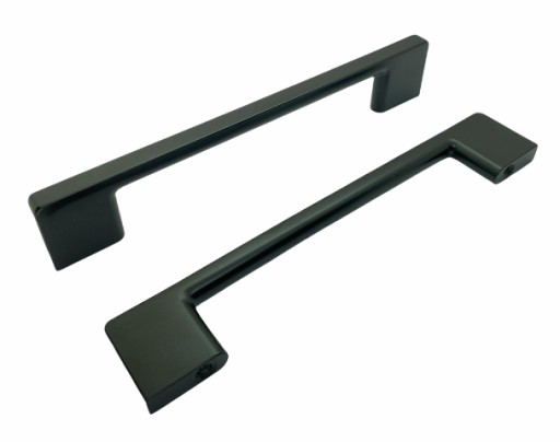 NOVINKA LUCCA KĽÚČKA NA NÁBYTOK 160MM MAT BLACK TECHNO