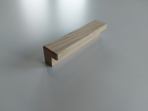 Nábytková úchytka ELKA, dĺžka 96mm, veľ. 64mm SUROVÝ DUB
