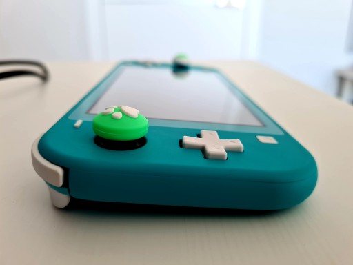 ANALOGOVÁ GUMA NINTENDO SPÍNACÍ PAPIER PREKRÝVA 4 KS