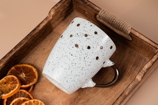 HRNČEK BIELY PORCELÁN 320ml ZLATÝ zdobený