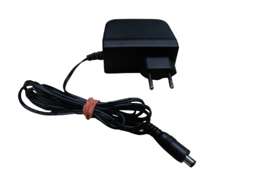 NAPÁJANIE 12V 2,25A 27W DVE ČIERNA ZÁSTRČKA 6,5 x 2,5 MM