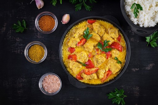 ŽLTÁ KARI PASTA 400g KOHÚT ZNAČKY THAJSKO