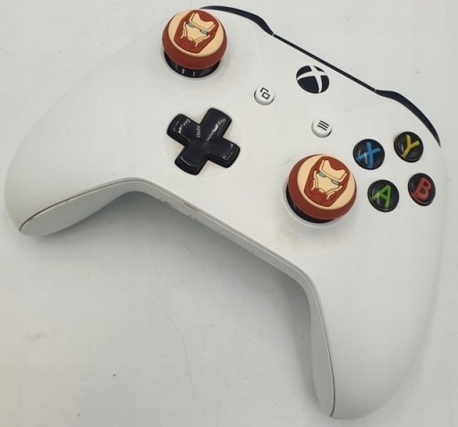 Rukoväte, gumené podložky, analógové ovládače XBOX SERIES X S