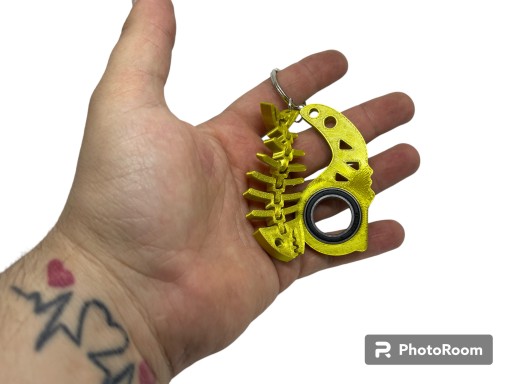 Kľúčenka s ložiskom piraňa, žralok, žralok KeyRambit KeySpinner TikTok