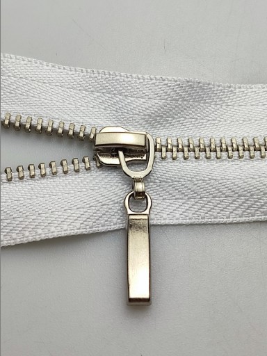 Zips, kovový jazdec, nerozoberateľný #3, biely, 10 cm