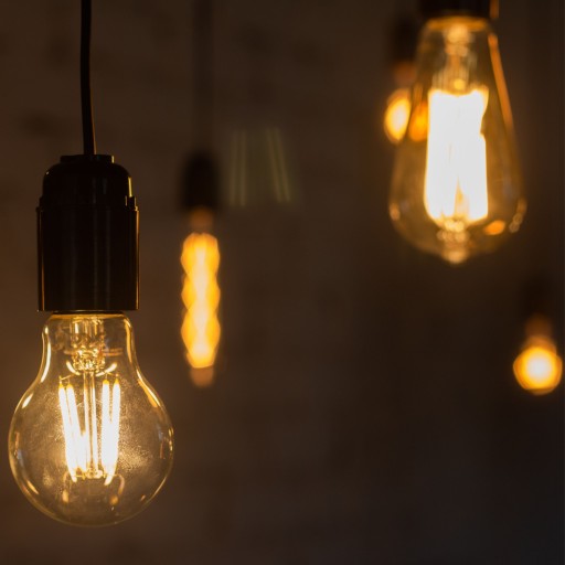 DEKORATÍVNA ŽIAROVKA LED FILAMENTOVÁ 12W = 150W A60 E27 EDISON VINTAGE RETRO