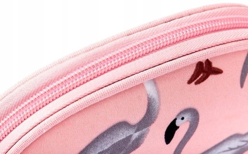 Usporiadajte súpravu transparentných tašiek na líčenie Flamingos