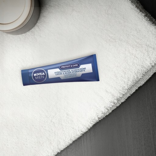 NIVEA MEN PROTECT&CARE Hydratačný krém na holenie pre mužov 100 ml