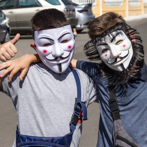 ANONYMNÁ STOP ACTA HALLOWEEN V FOR VENDETTA MASKA
