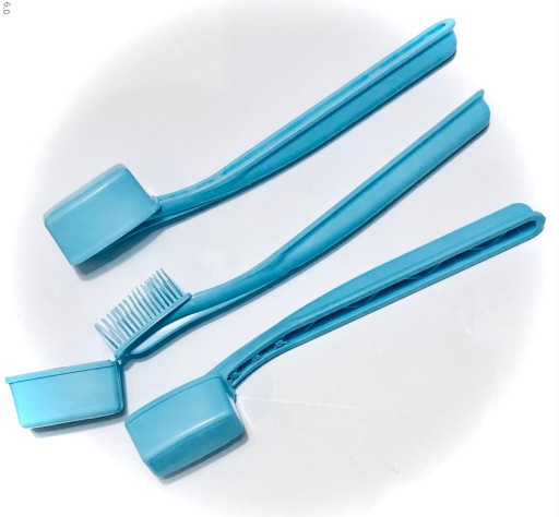 FRESHLINE fluoridačná jednorazová SOFT zubná kefka