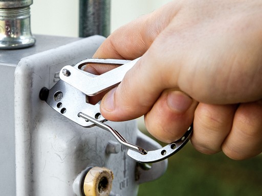 SURVIVAL MULTITOOL KEYRING