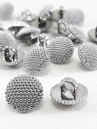 Matný plastový gombík, strieborné guličky, 11mm, 2 KS