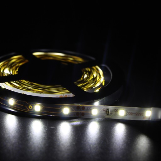 LED pásik 2835 300 IP20 5m studená biela