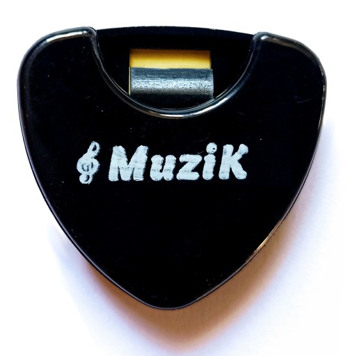 MuziK perový zásobník na gitaru HANDLE