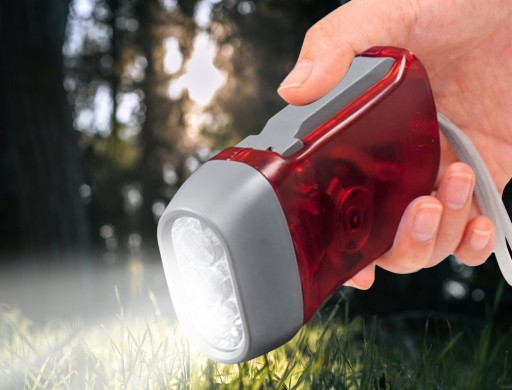 DYNAMO LED 3xLED VRECKÁ TURISTICKÁ KINETICKÁ LAMPA