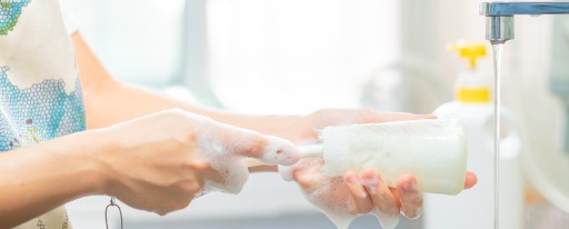 DZIDZIUŚ GÉL NA UMÝVANIE TEKUTINY NA FĽAŠE, cumlíky, 500ml, HYPOALERGÉNNY