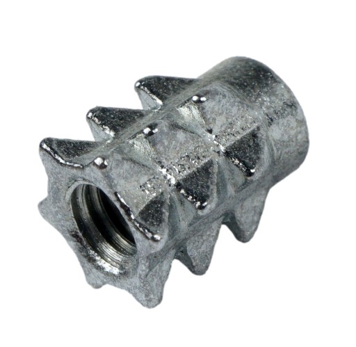 Nabíjacie hrdlo bez nákružku na drevo M4 x 10 mm