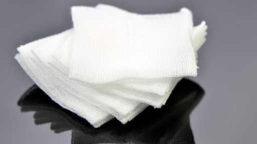 Komprimujte NESTERILNÉ MERAČKY NA OBKLADY 100 KS 5 CM