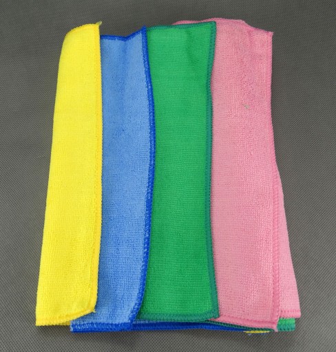 SADA Utierok z mikrovlákna 4 KS. Rozmer 30 cm x 35 cm