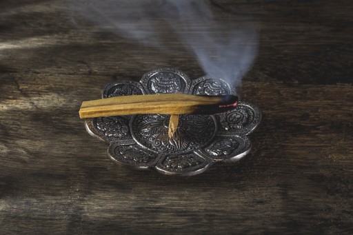 PALO SANTO KADIDLO + SÚPRAVA BUNDLE BIELEJ ŠALVI