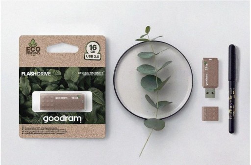 UME3 Eco Friendly 32GB flash disk