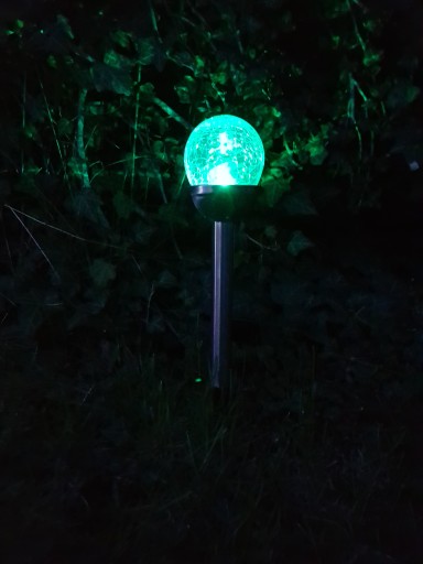 Záhradné svietidlo SOLAR BALL sklo 8cm LED COLD + RGB