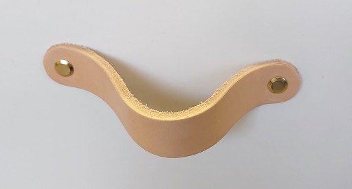 KOŽENÁ ÚCHYTKA NA NÁBYTOK, FARBA PRÍRODNÁ JUCHT 120 MM