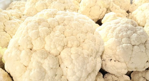 Nakladaný karfiol s kurkumou, cesnakom a chrenom - lahodný snack