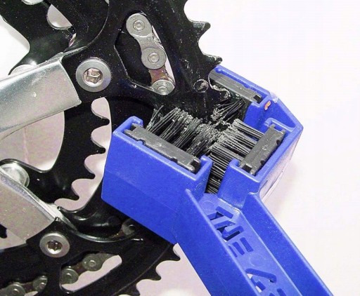 MULTIFUNKČNÁ KEFA NA REŤAZ MOTORA NA BICYKLE