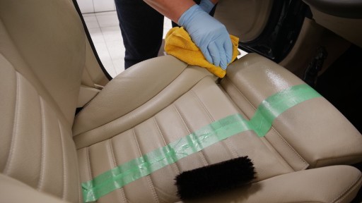 TENZI Detailer CLEAN SKIN Čistiaci sprej na kožu do auta 600ml
