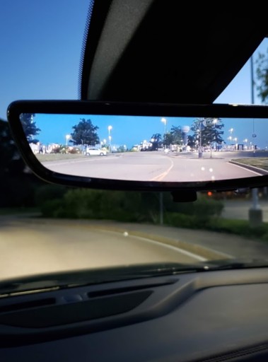Tekutý čistič na čistenie autoskiel, zrkadiel, svetlometov