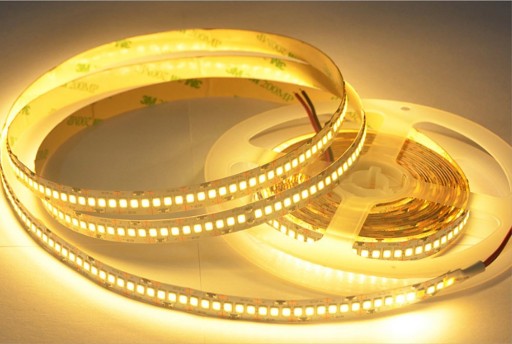 MEGA silný 240 LED pásik 24V 2835 IP20 teplý 1mb