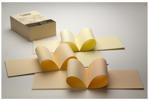 DECO BLOCK TECHNICAL FAREBNÝ PAPIER krémový ECRU A4