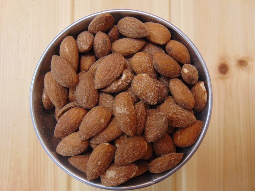 Pražené mandle s himalájskou soľou 250g ALE MŁYN